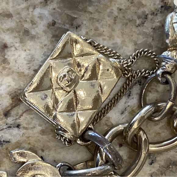 Chanel Extremely Rare 2002 16 Charms Toggled Cold Bracelet - Picture 4 of 12